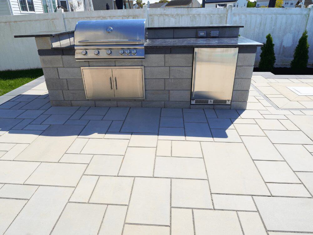 Outdoor kitchen